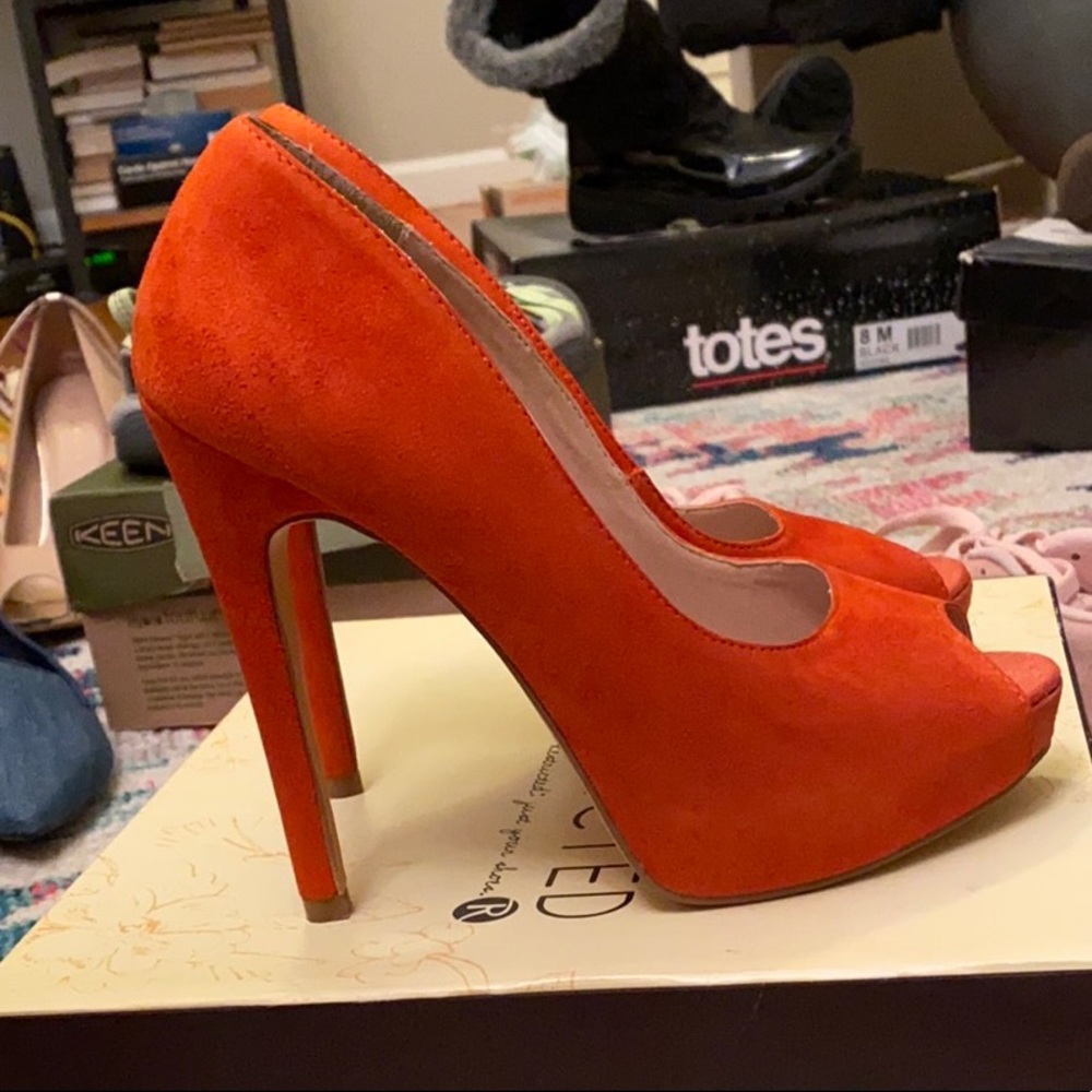 Deep Orange Pumps